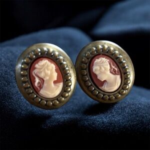 Vintage-Inspired Oval Cameo Earrings